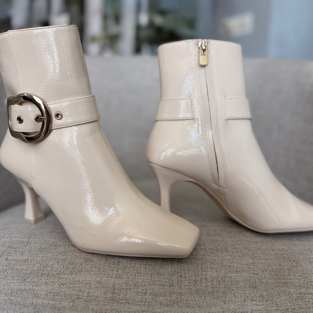 GB Girls Cream Heeled Boots with Buckle